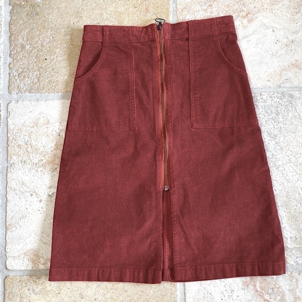 SUN & SHADOW Corduroy skirt Women’s Pencil zip front Bohemian pockets Size 2